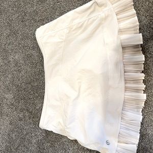 EUC Lululemon White Skirt Size 4